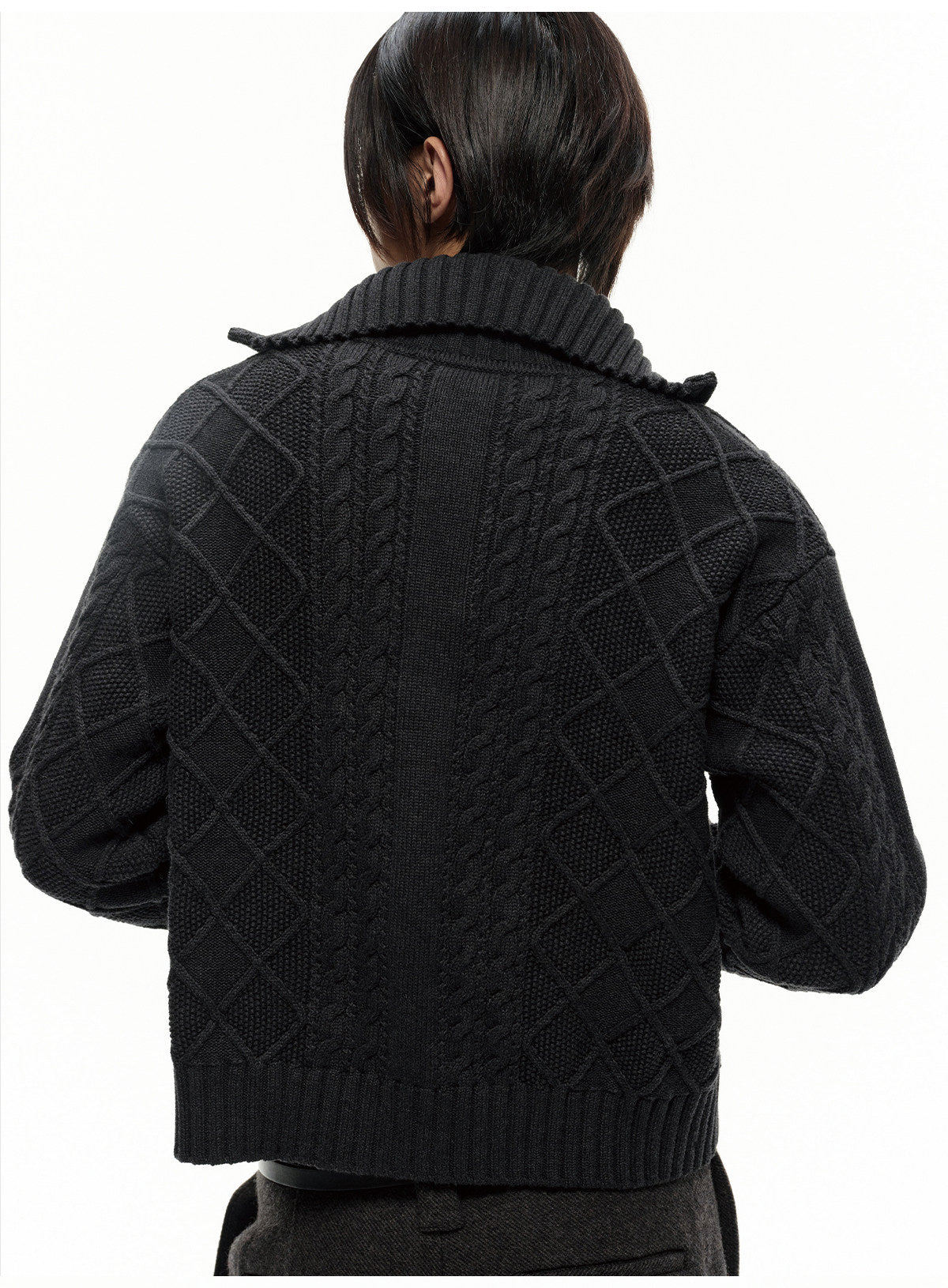 Cable Knit Pattern Cardigan