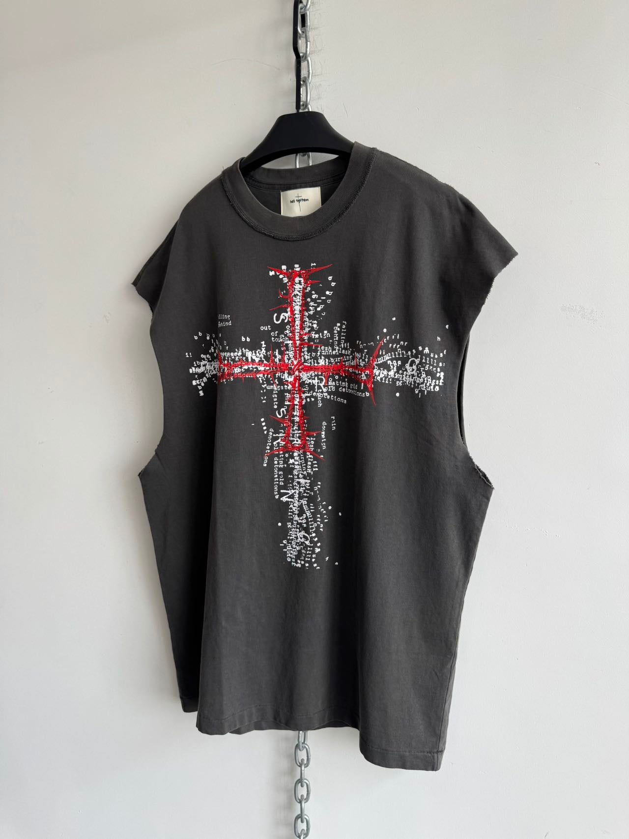 Damaged loose cotton sleeveless shirt