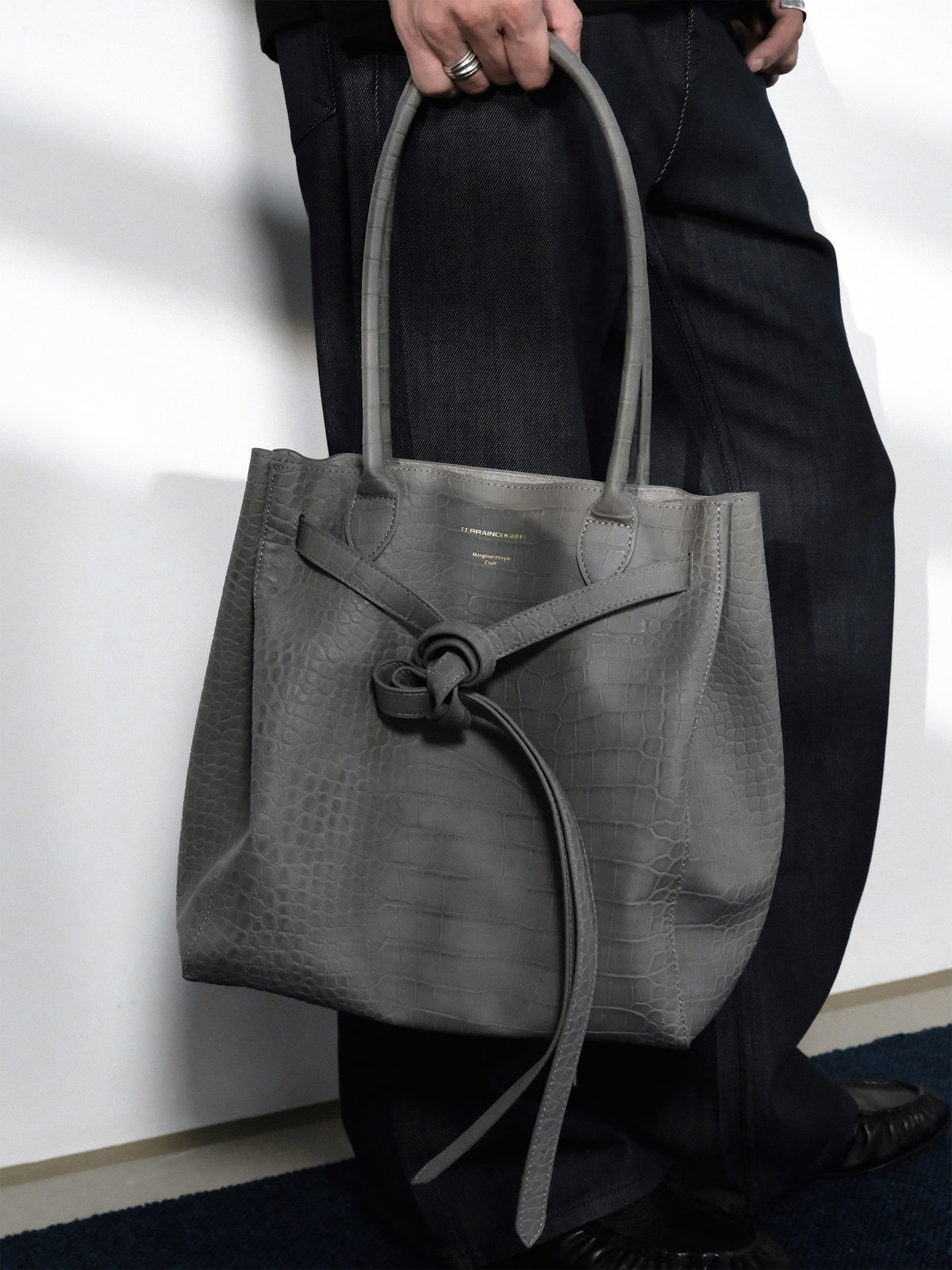 Large-Capacity Tote Bag with Long Straps