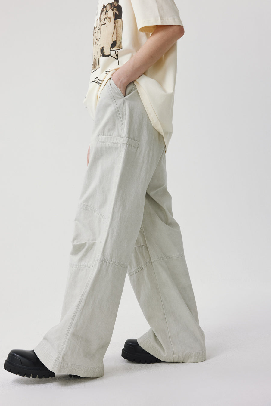 Frayed finish casual pants