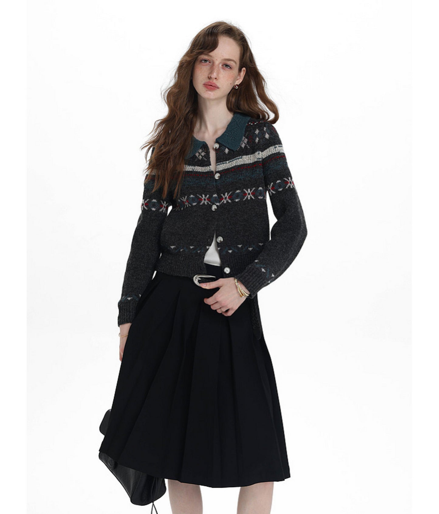 Diamond-Cutout Collar Cardigan