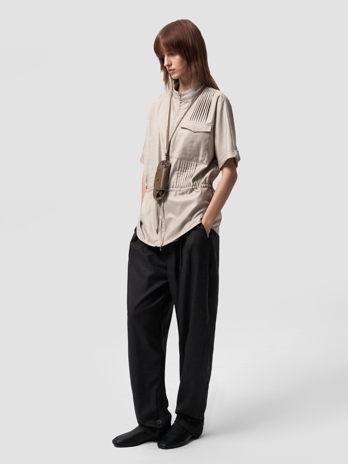 Shirt with 3D pleats and pockets