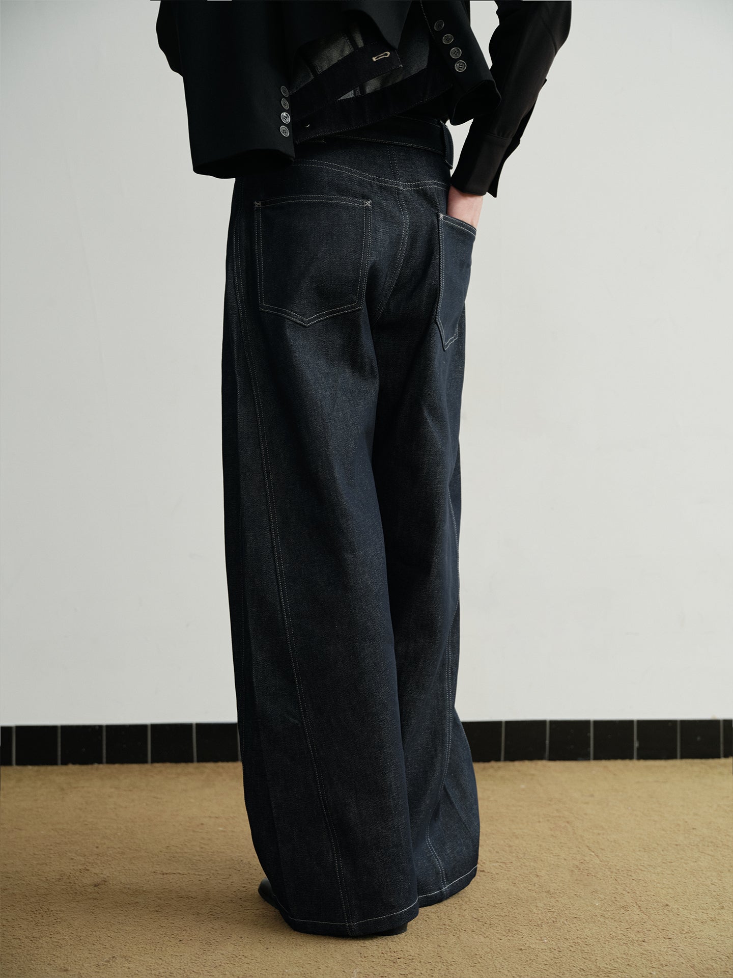 Natural Pleat Denim Pants