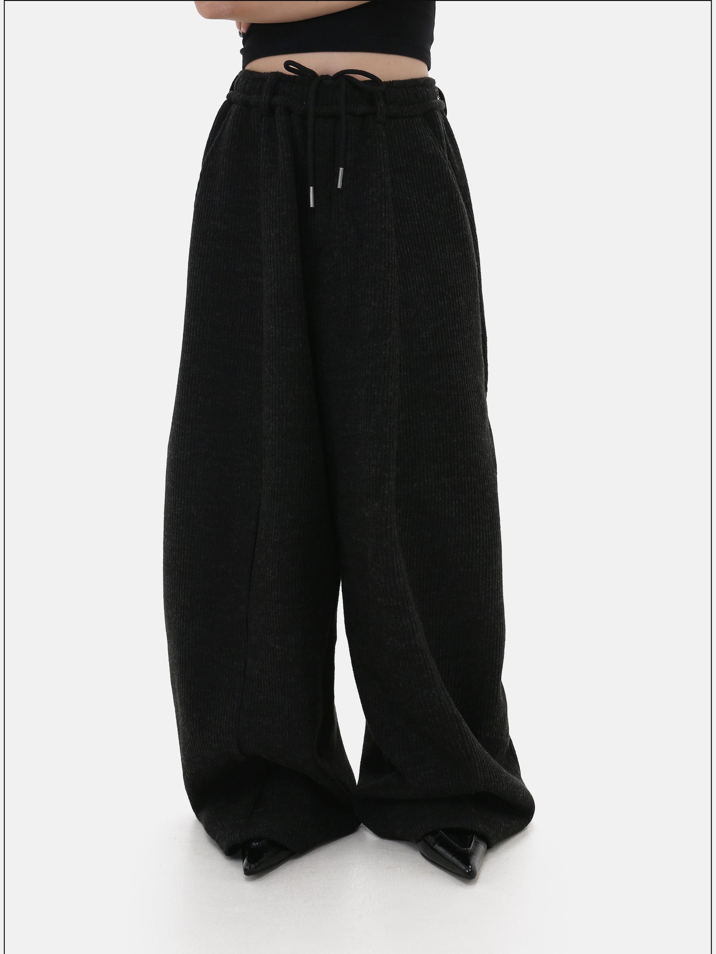 Relaxed Pleated Knit Sweatpants