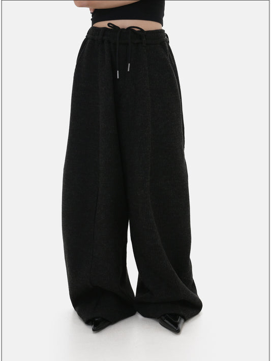 Relaxed Pleated Knit Sweatpants