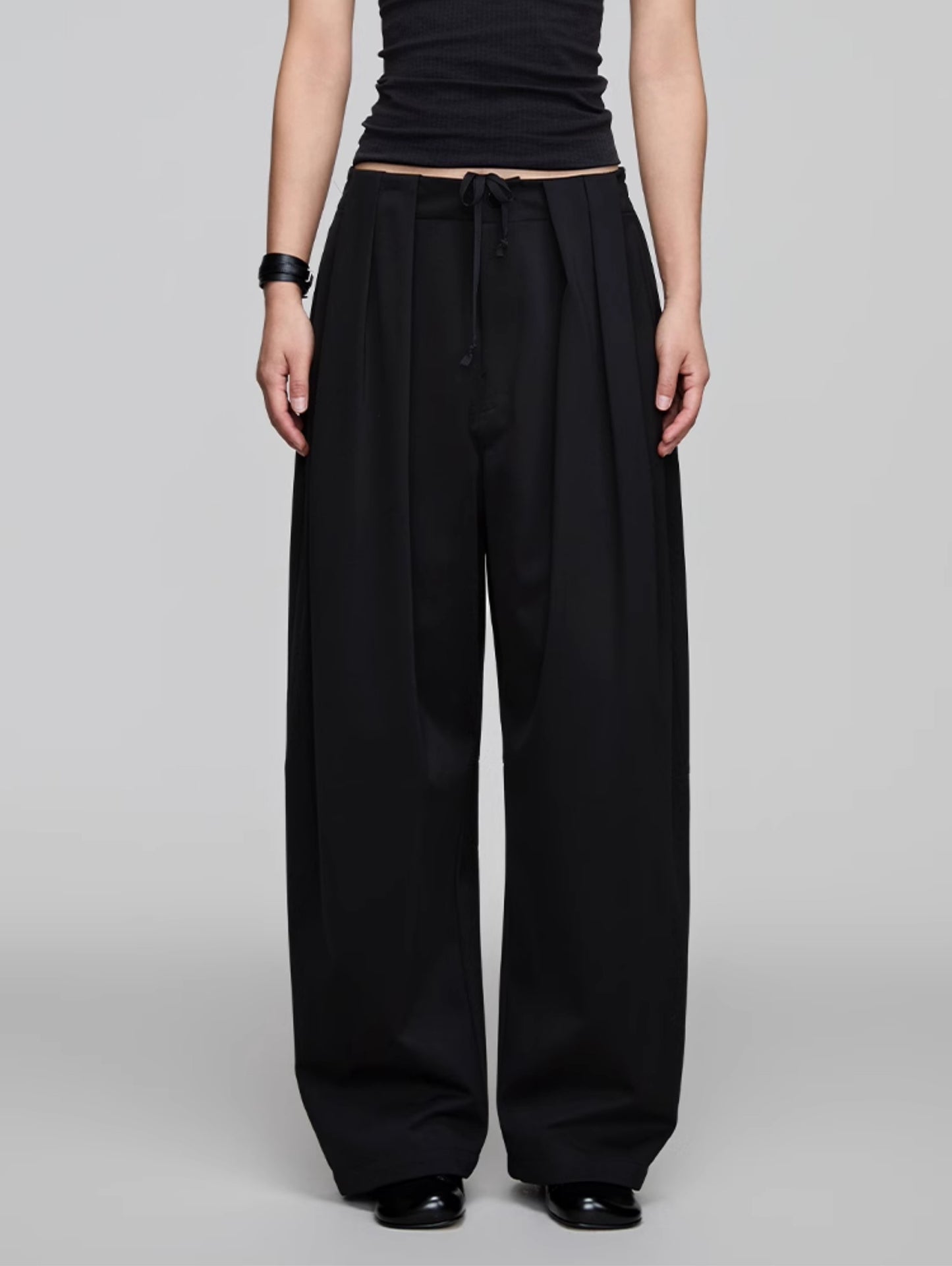 Double Pleated Sweatpants