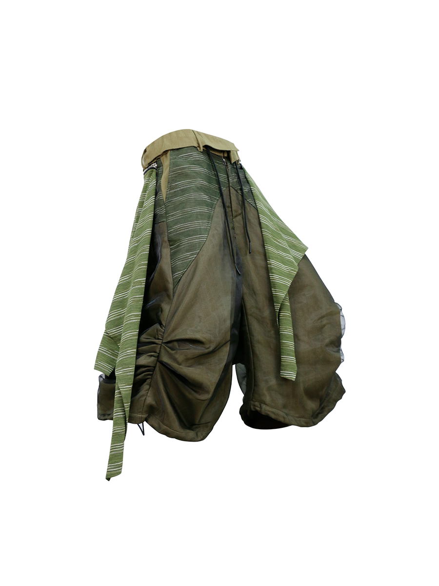 Detachable Scarf and Cropped Pants