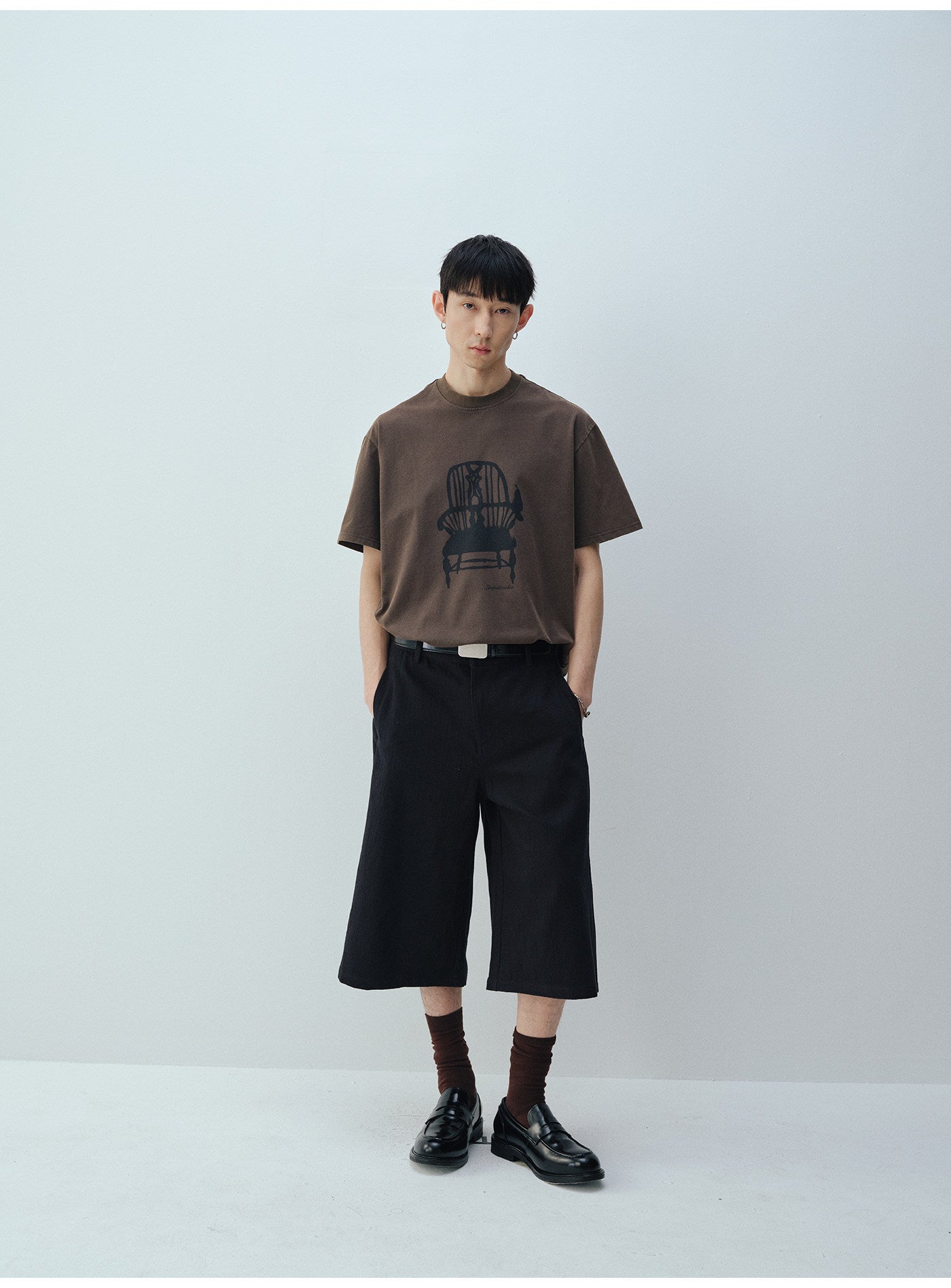 Two-Tone Chair Print T-Shirt