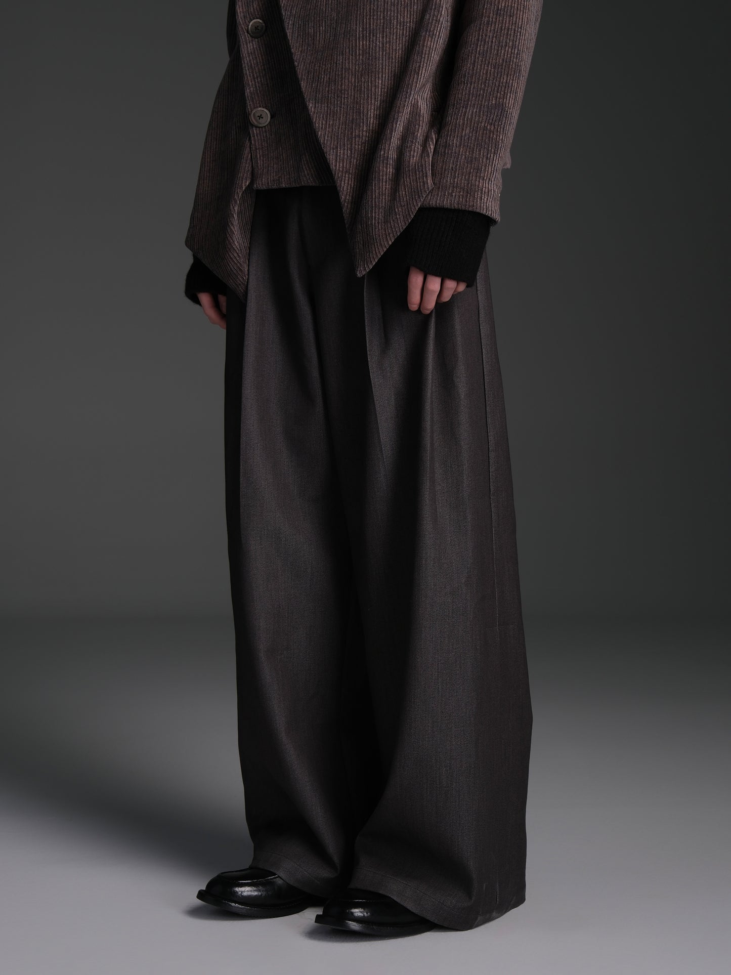 Double Pleated Straight Pants