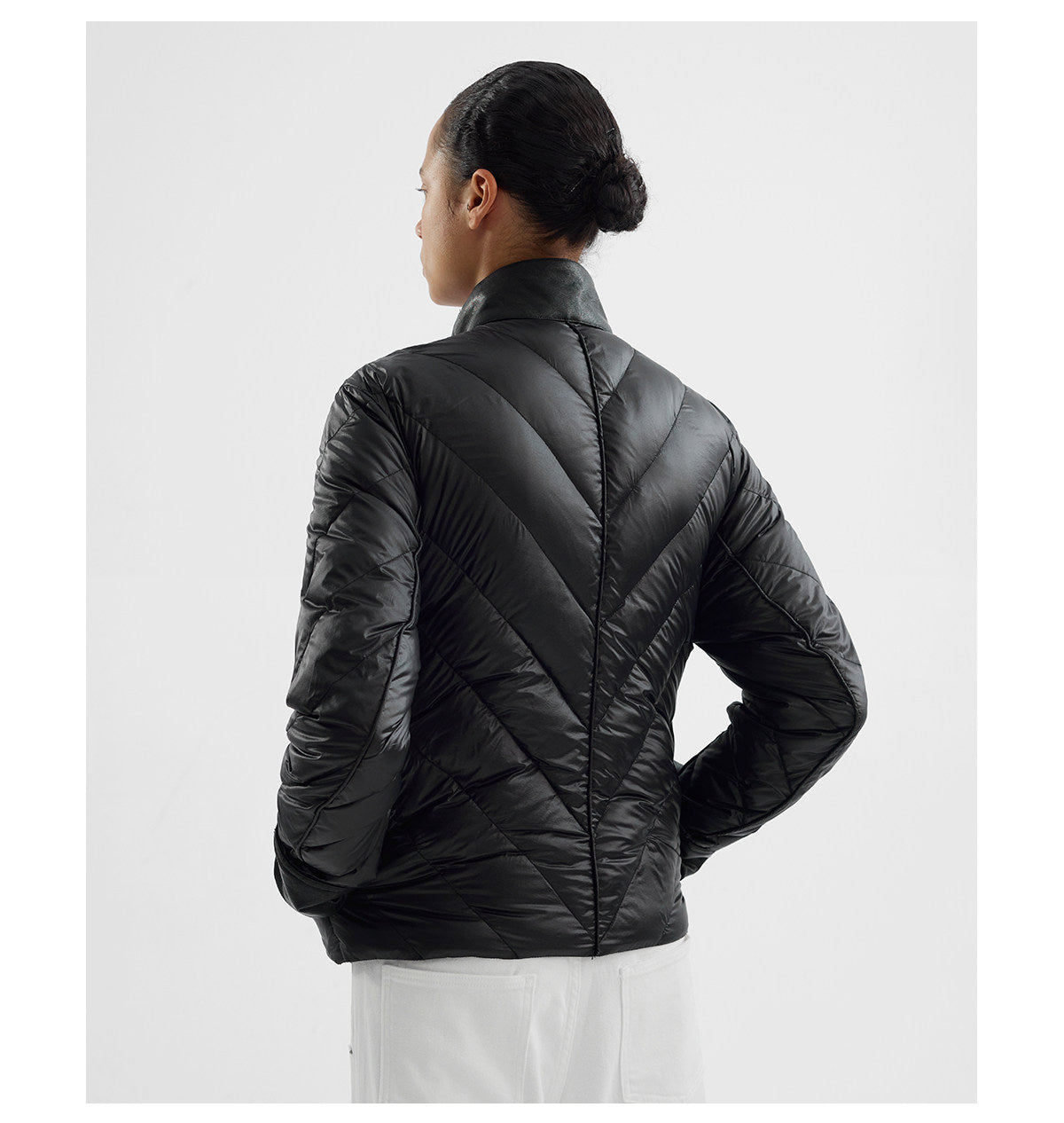 Stitched Radius-Pattern Quilted Down Jacket