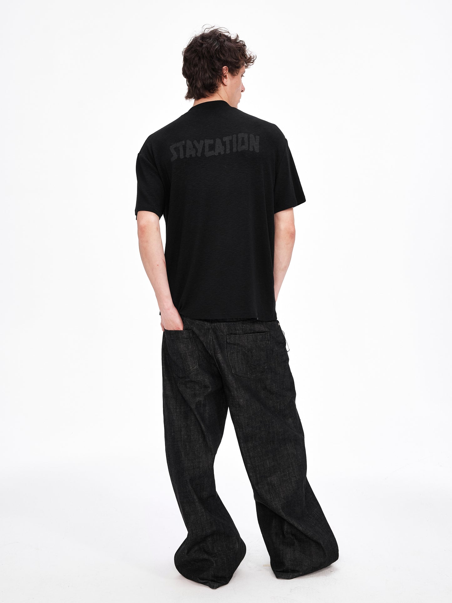 Loose-Fitting Unisex T-Shirt with Back Print