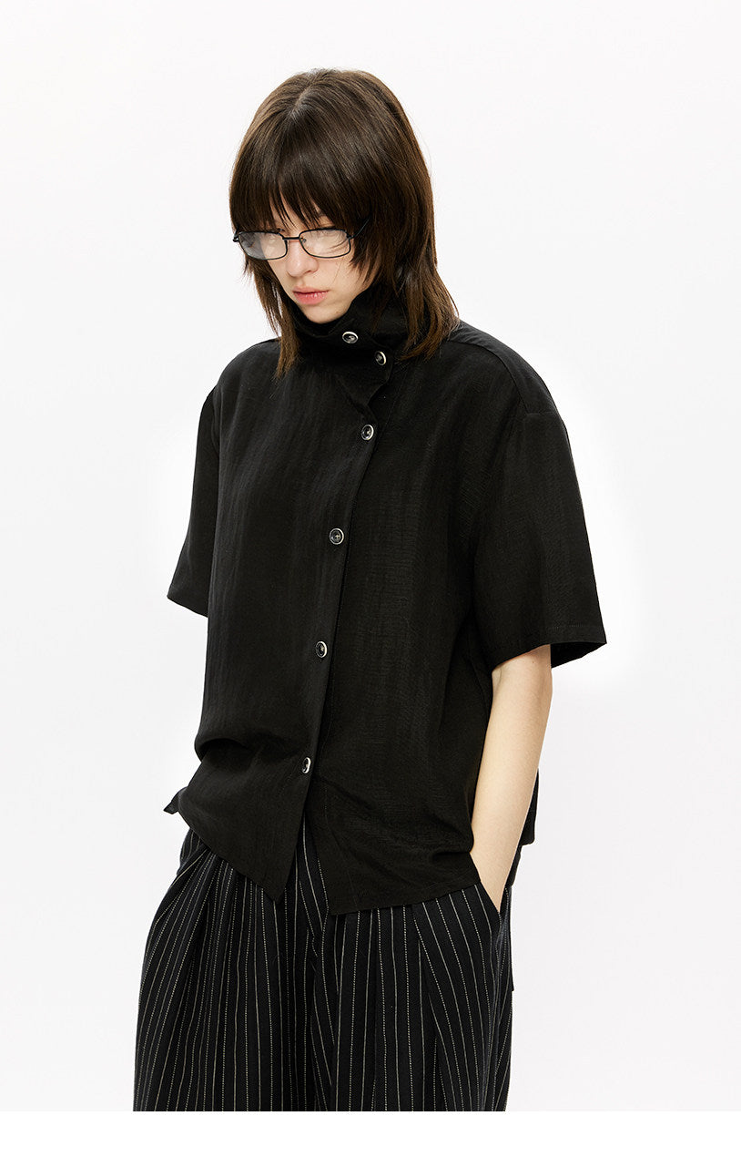 Diagonal placket stand-up collar shirt