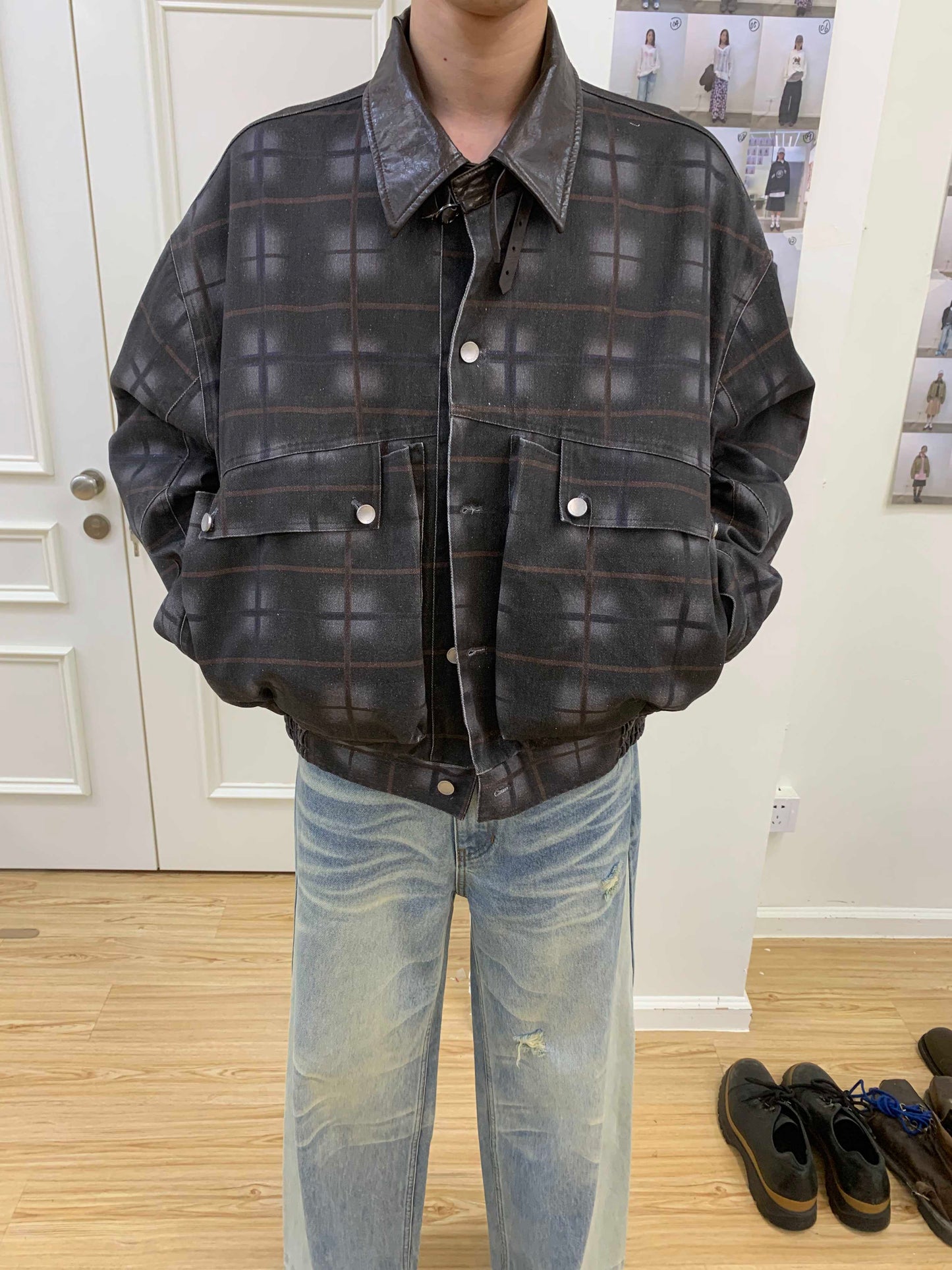 Work jacket with removable shoulder pads