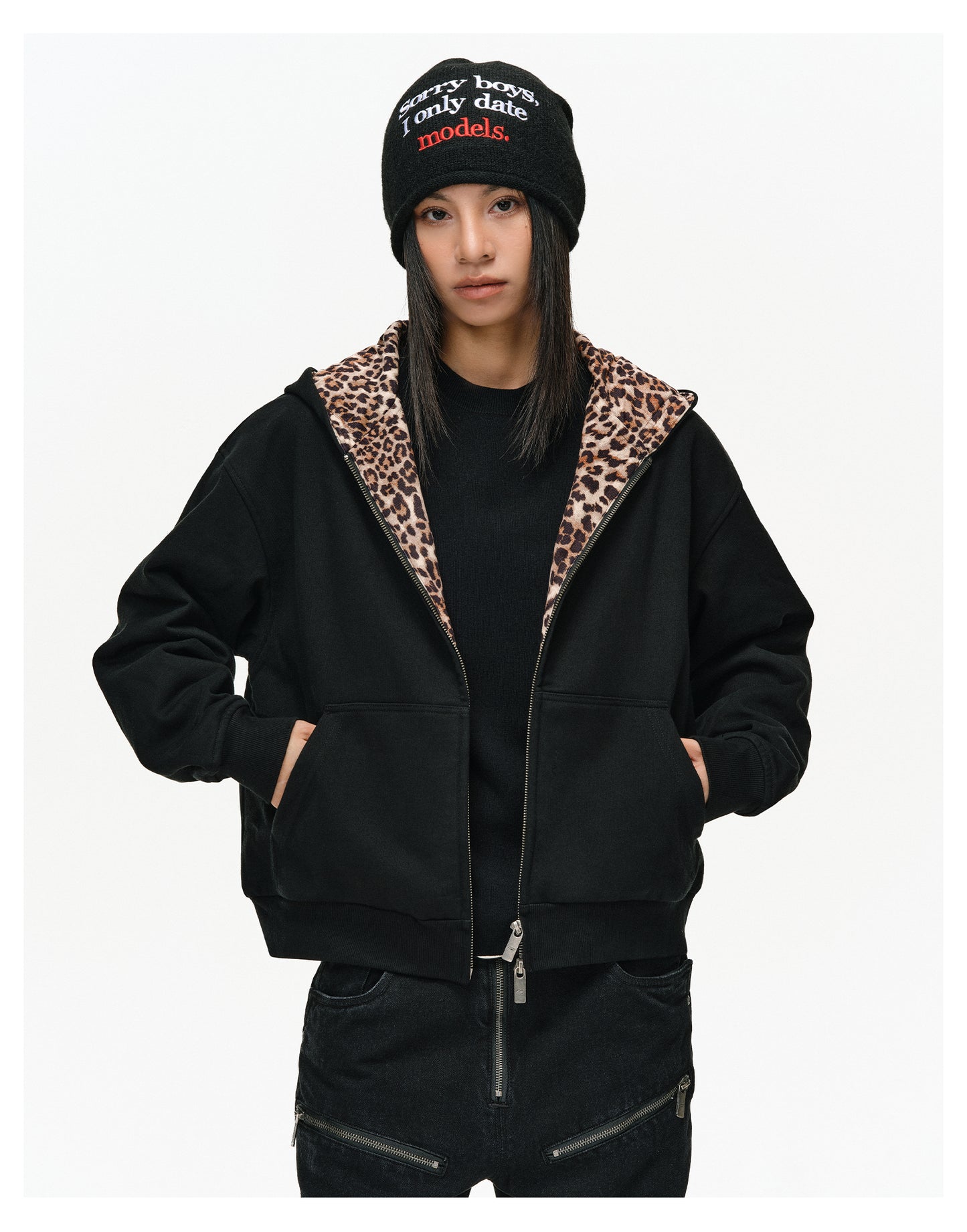 Sweatshirt with hood