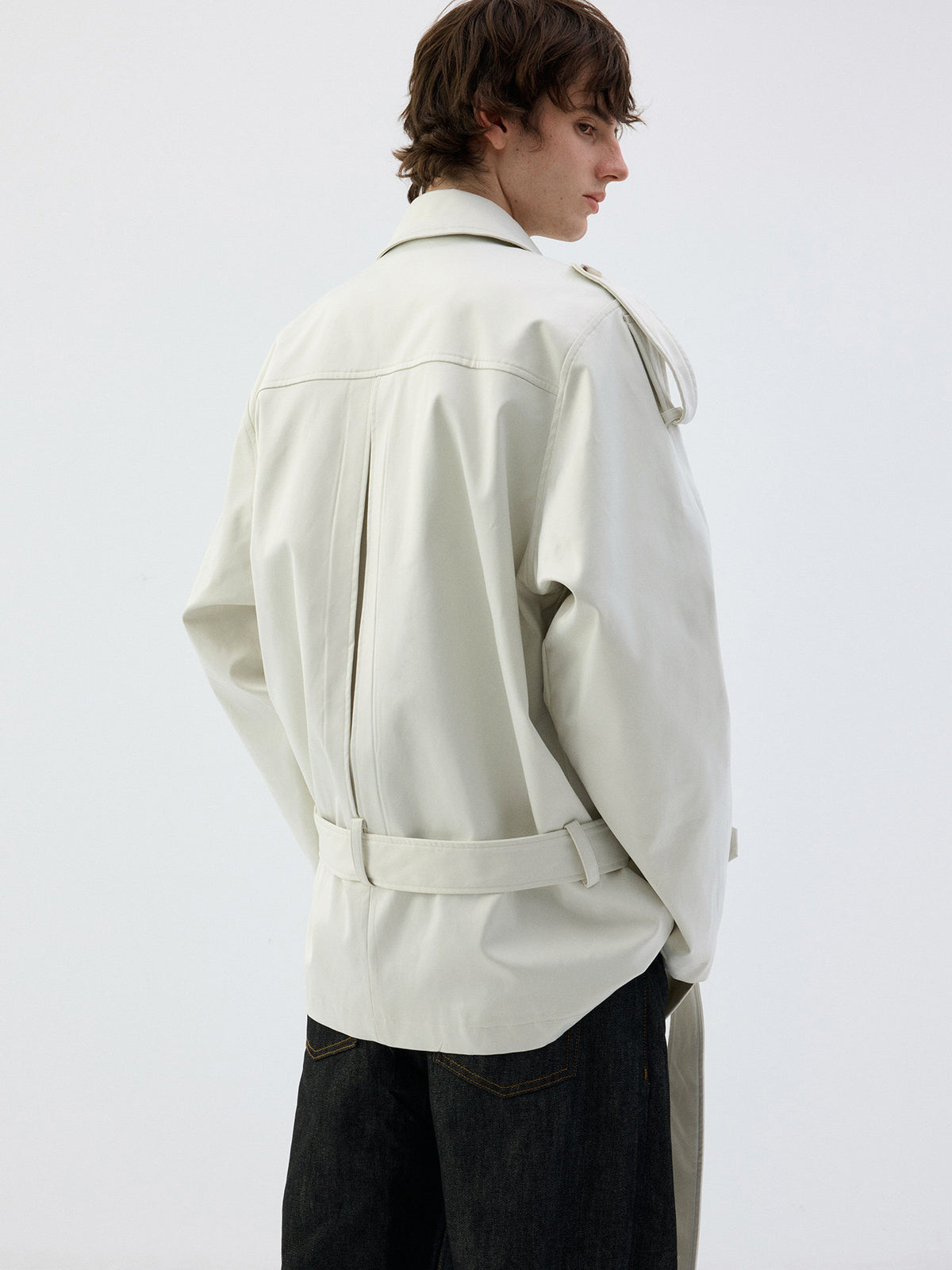 Mid-Length Jacket with a Wrinkle-Resistant Zipper
