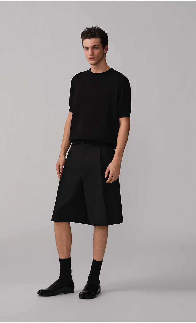 Double-Pleated Loose-Fit Shorts