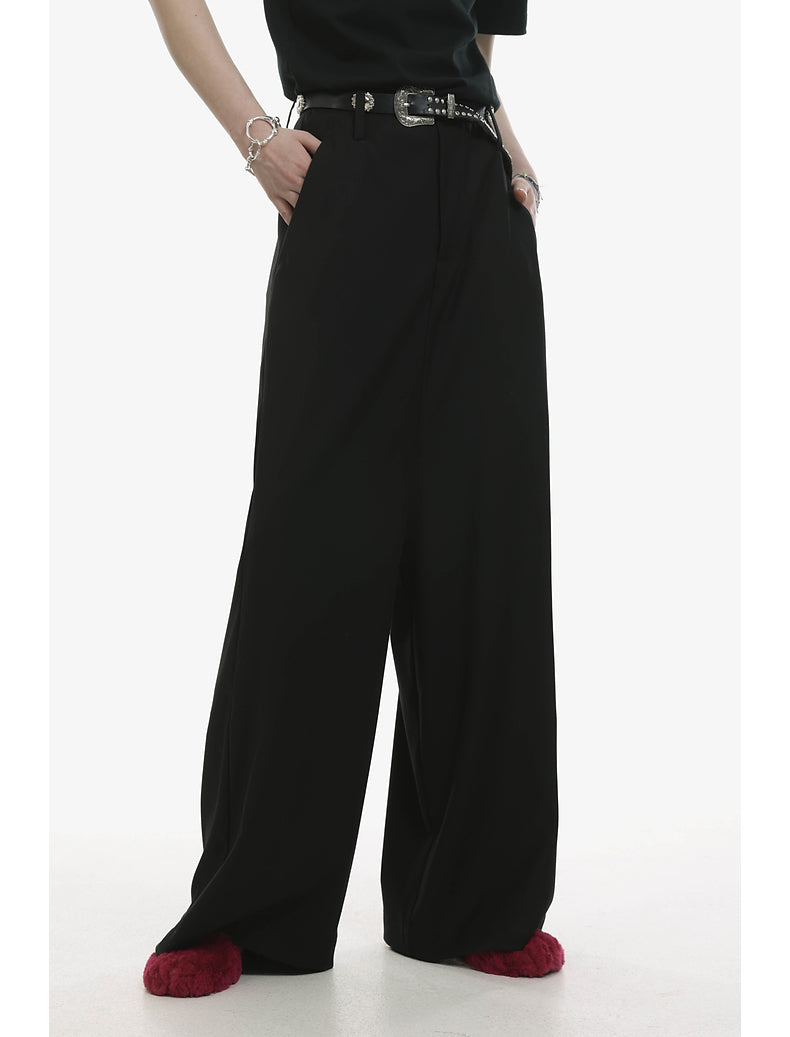 Low-end style silhouette drape pants