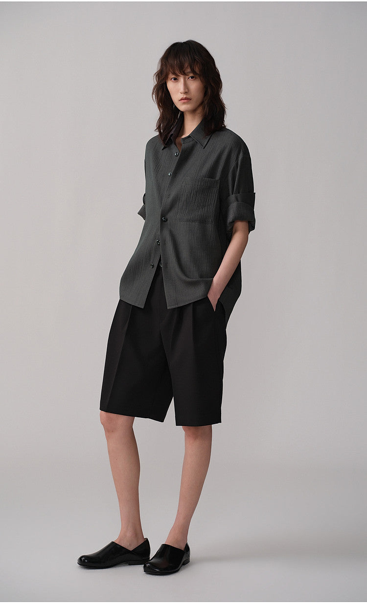 Double-Pleated Loose-Fit Shorts
