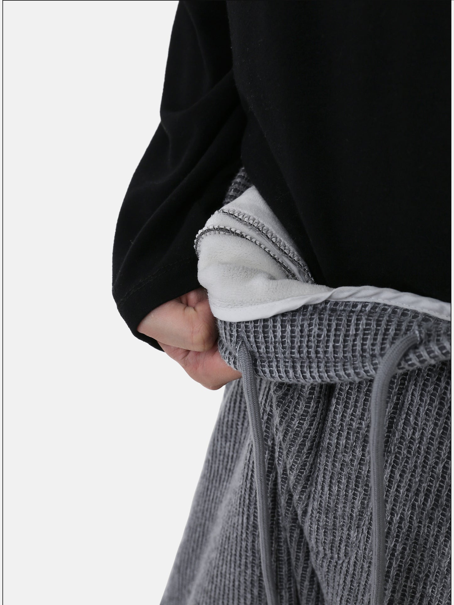 Relaxed Pleated Knit Sweatpants