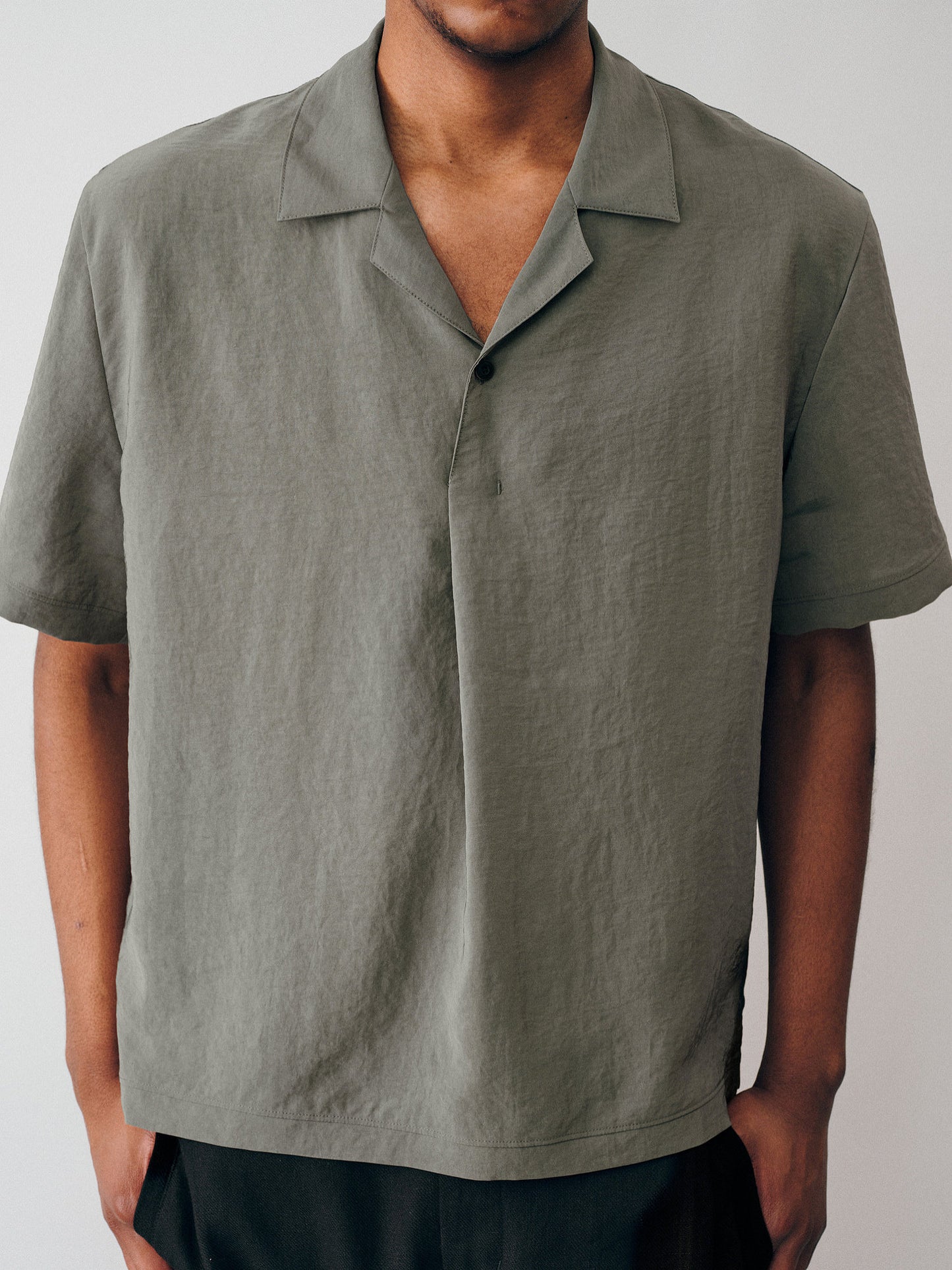 Cuban-collar shirt