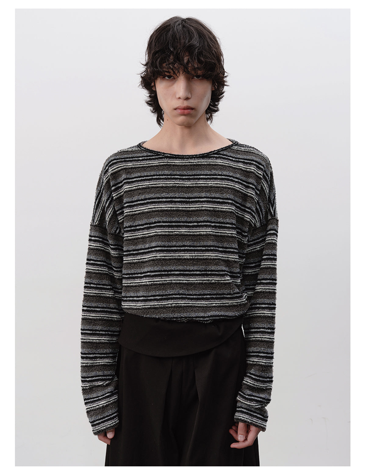 Drop-shoulder T-shirt