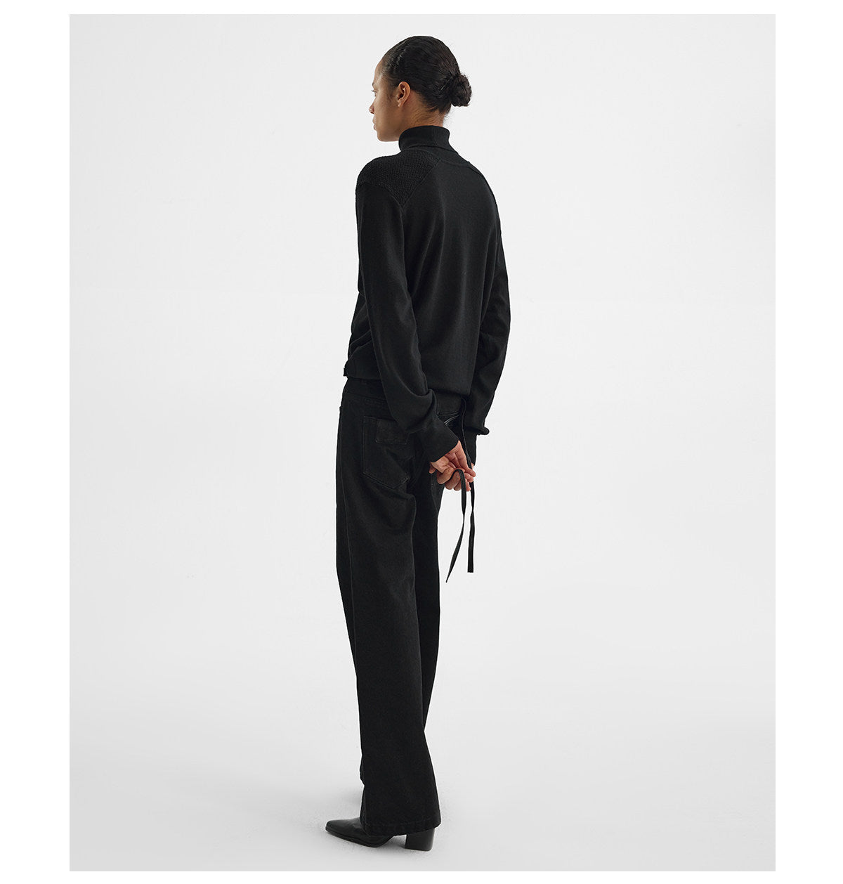 W-Neck Fit Mid-Rise Turtleneck Sweater