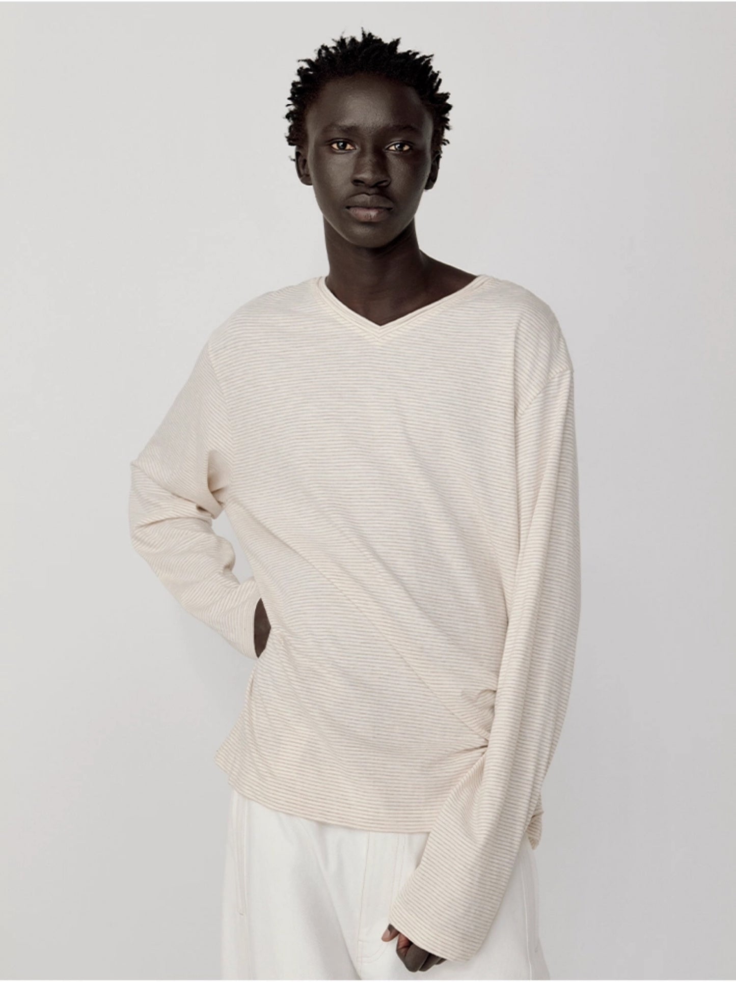 Retro Carl V-넥 T-셔츠