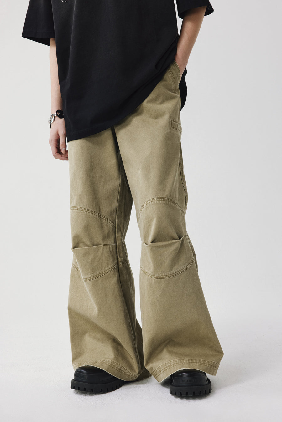 Frayed finish casual pants