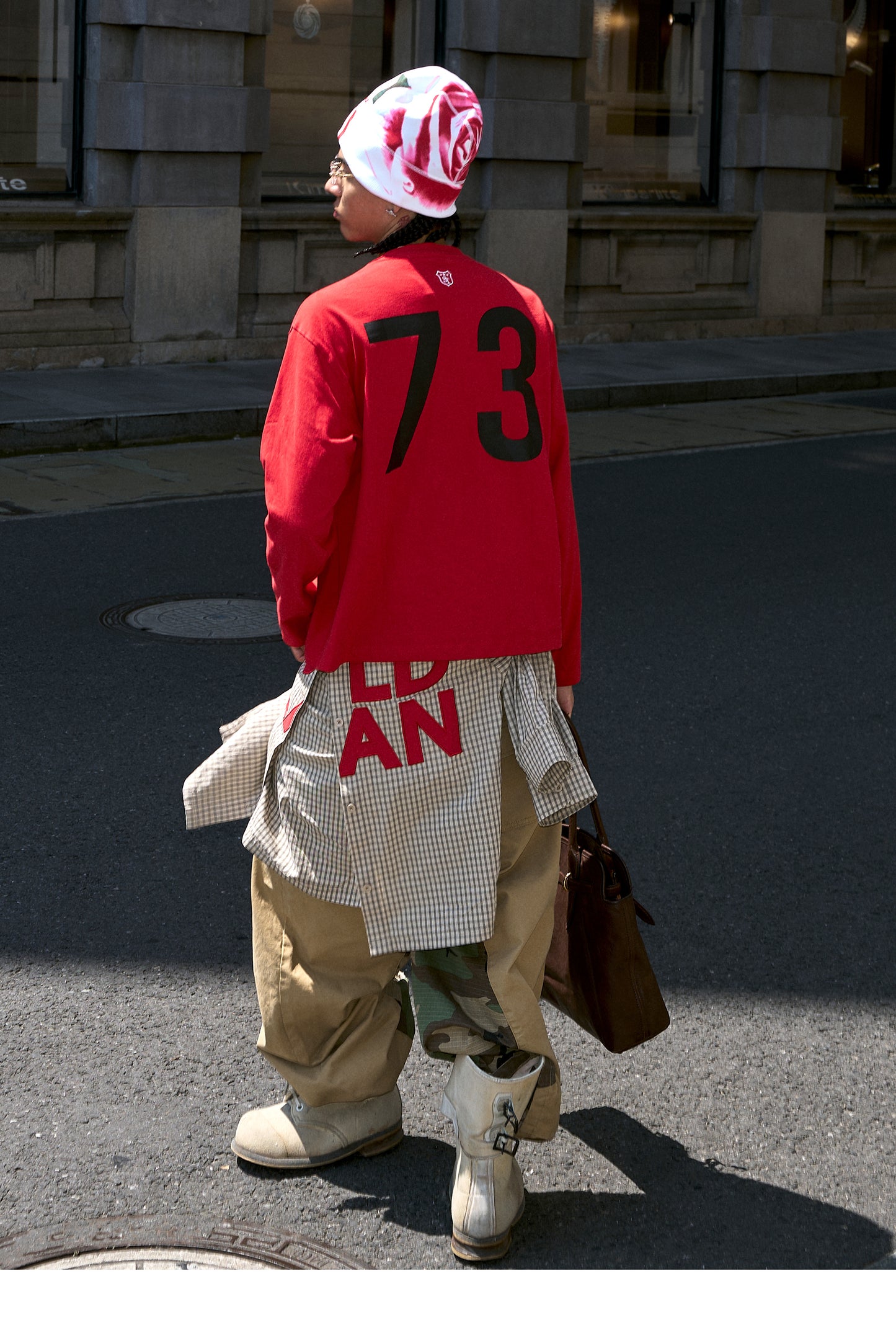 Round Neck Embroidered Print T-Shirt