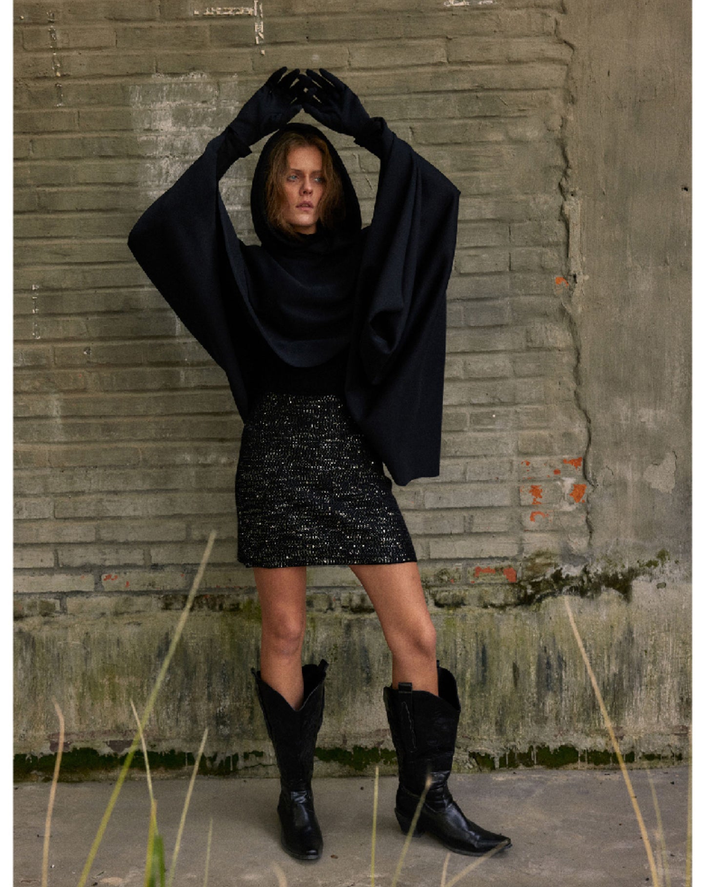 Original Globe Hooded Scarf