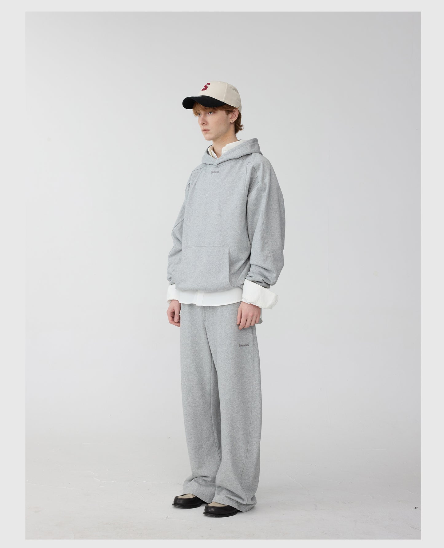 Hooded Sweatshirt Setup