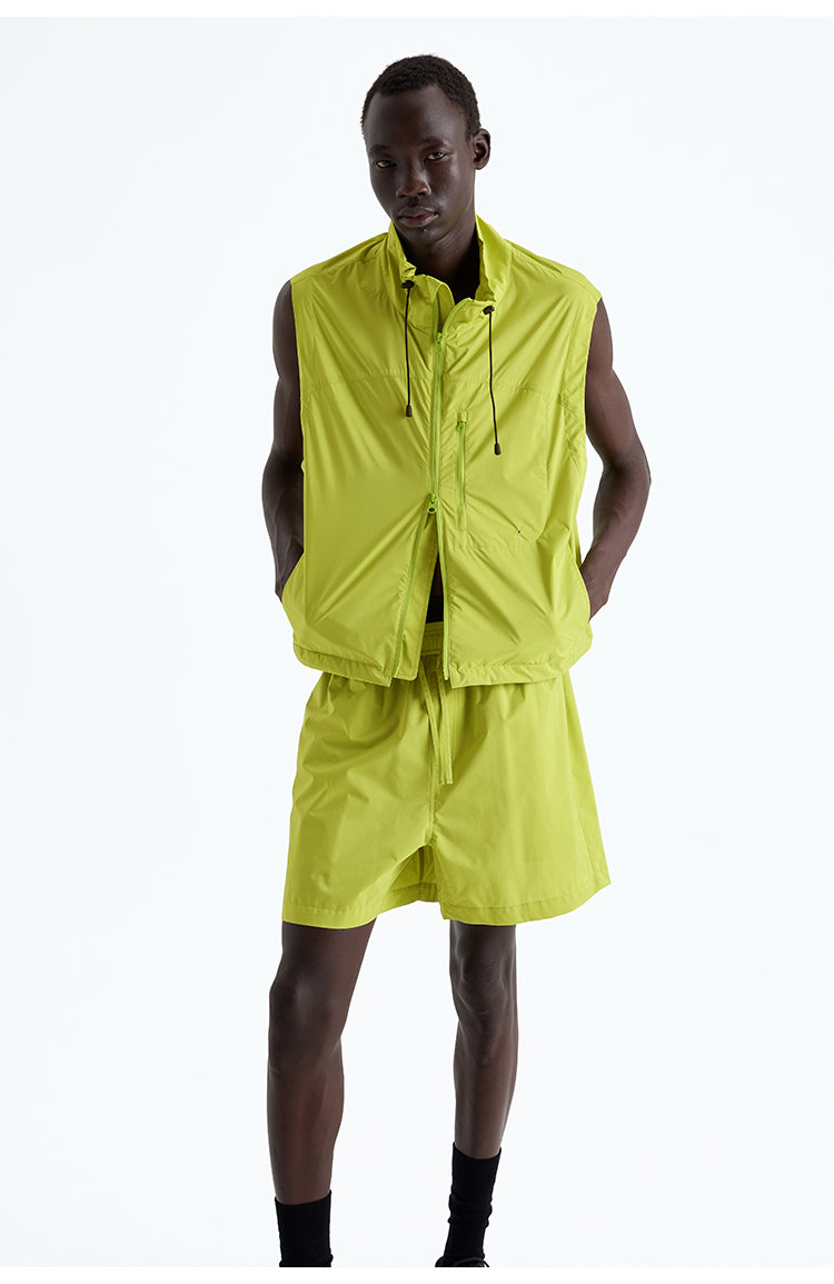 Water-repellent windshell vest