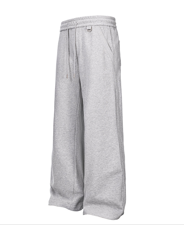3D-Cut Fleece Sweatpants