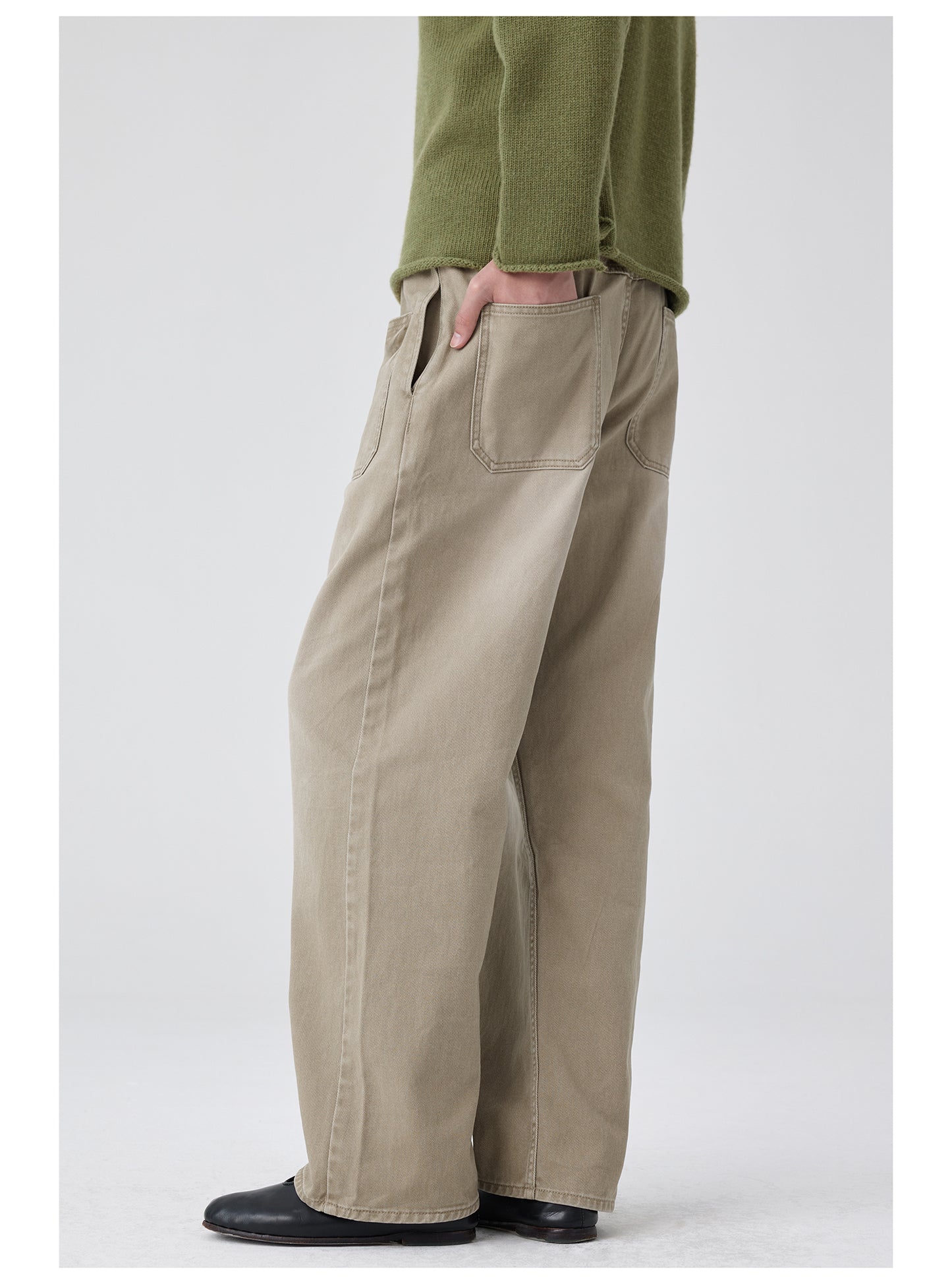 Straight casual pants with patch pockets