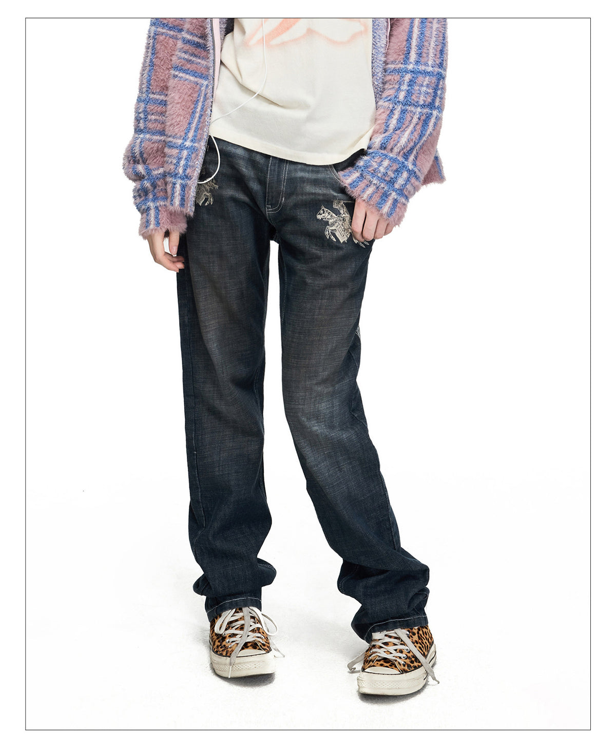 Spray-Distressed Denim Pants with Embroidery
