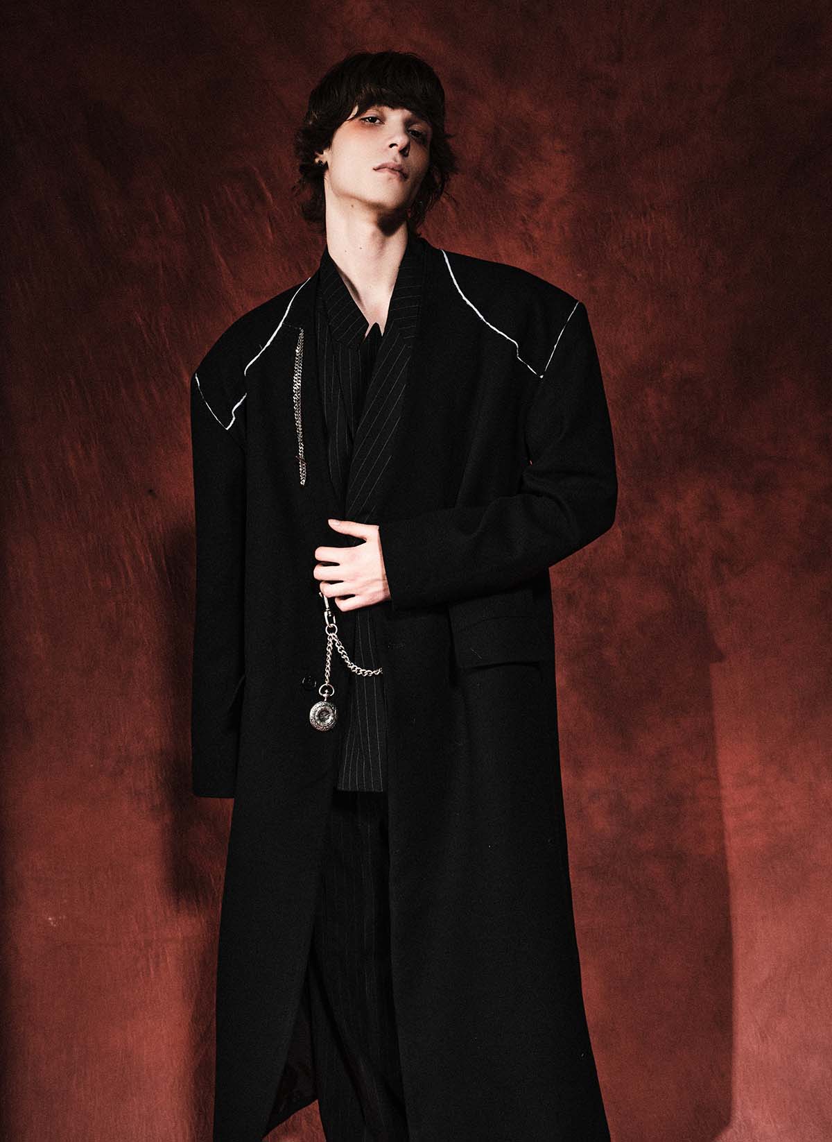 Shoulder pad long coat