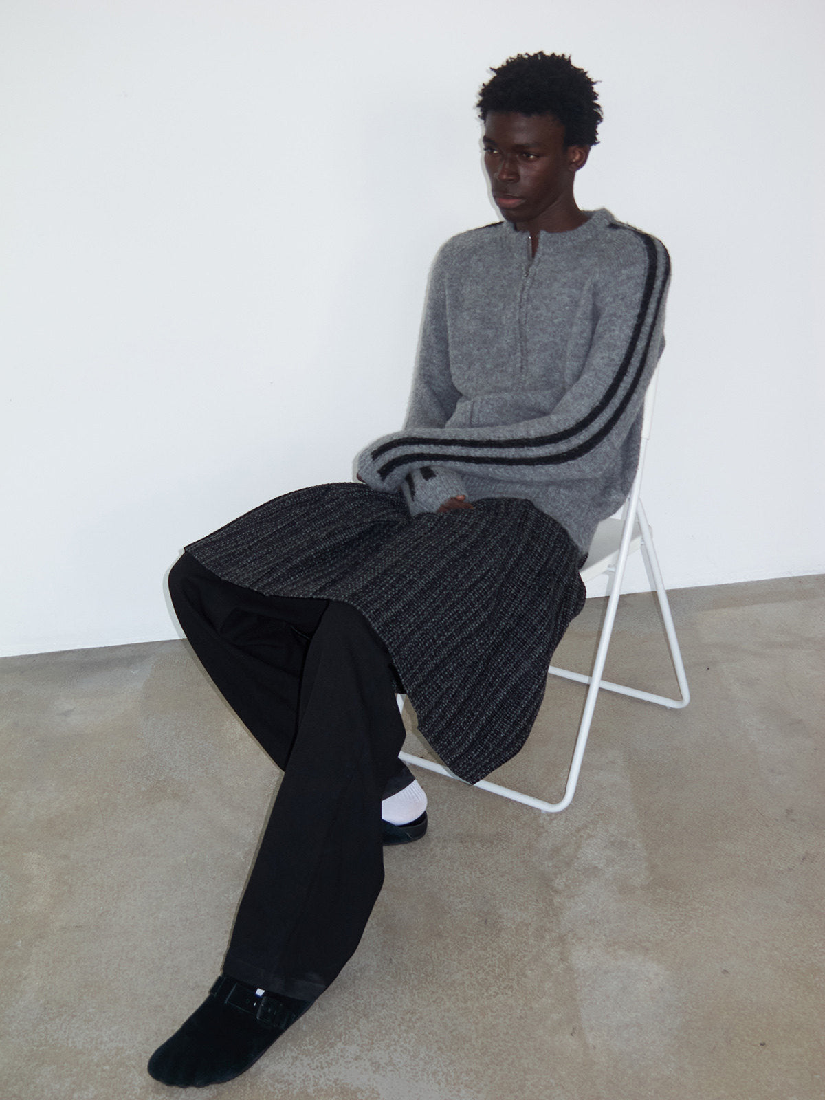 Striped Crew-Neck Zipper Cardigan