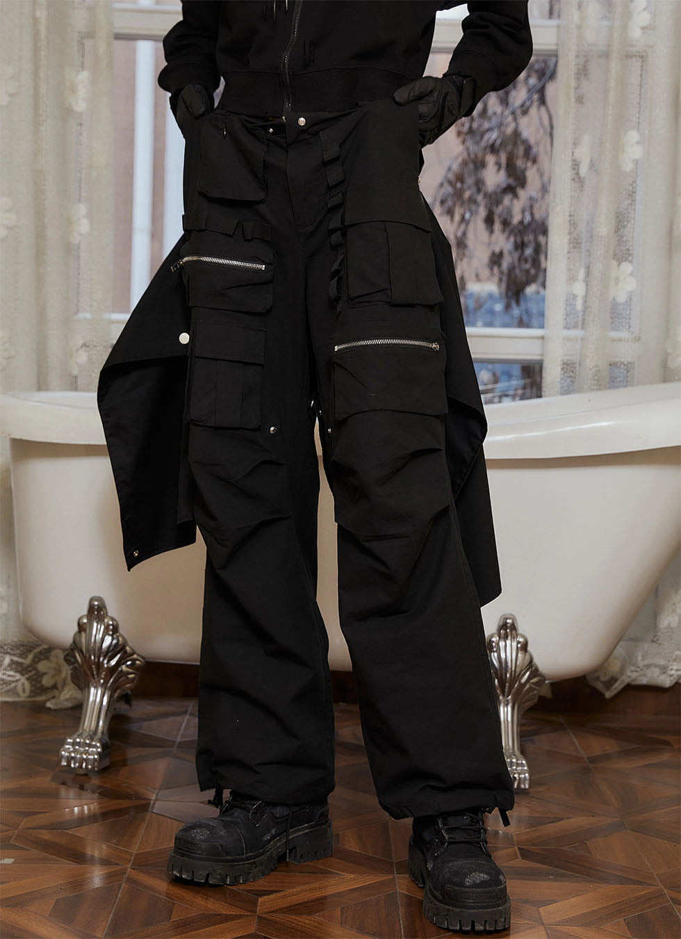 Multi-pocket design casual pants