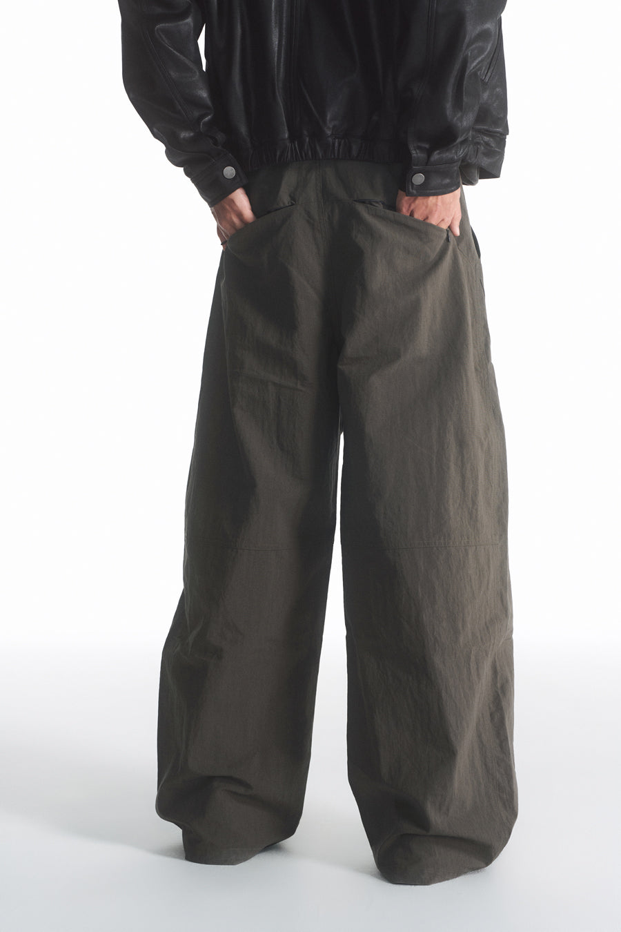 Scimitar Banana Pleated Casual Pants