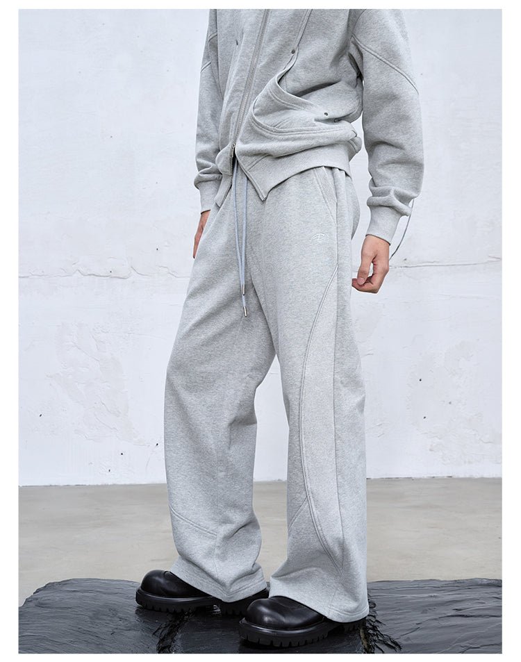 Three-dimensional cut sweat pants