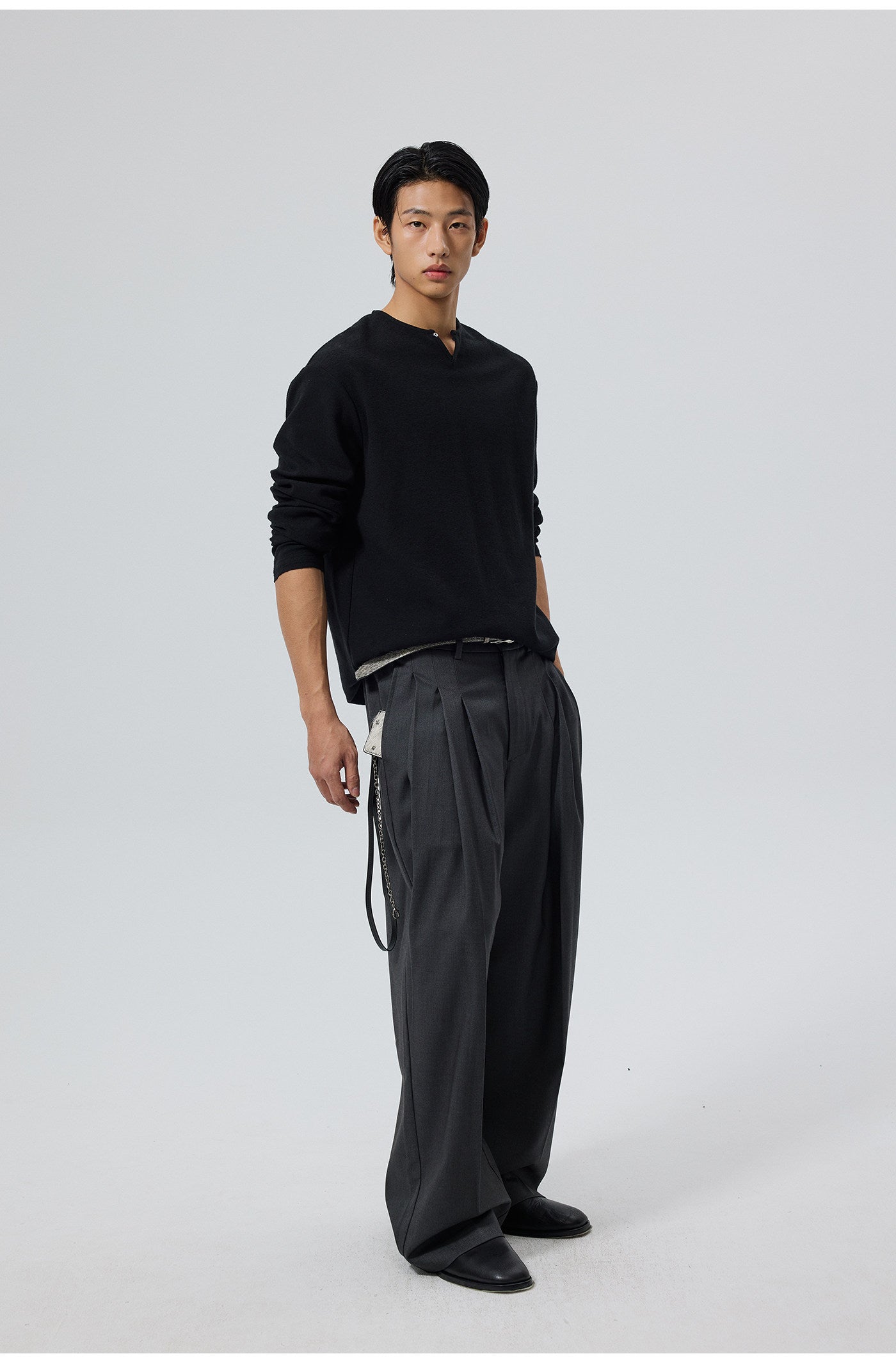 Wrinkle-Resistant Pleated Casual Pants