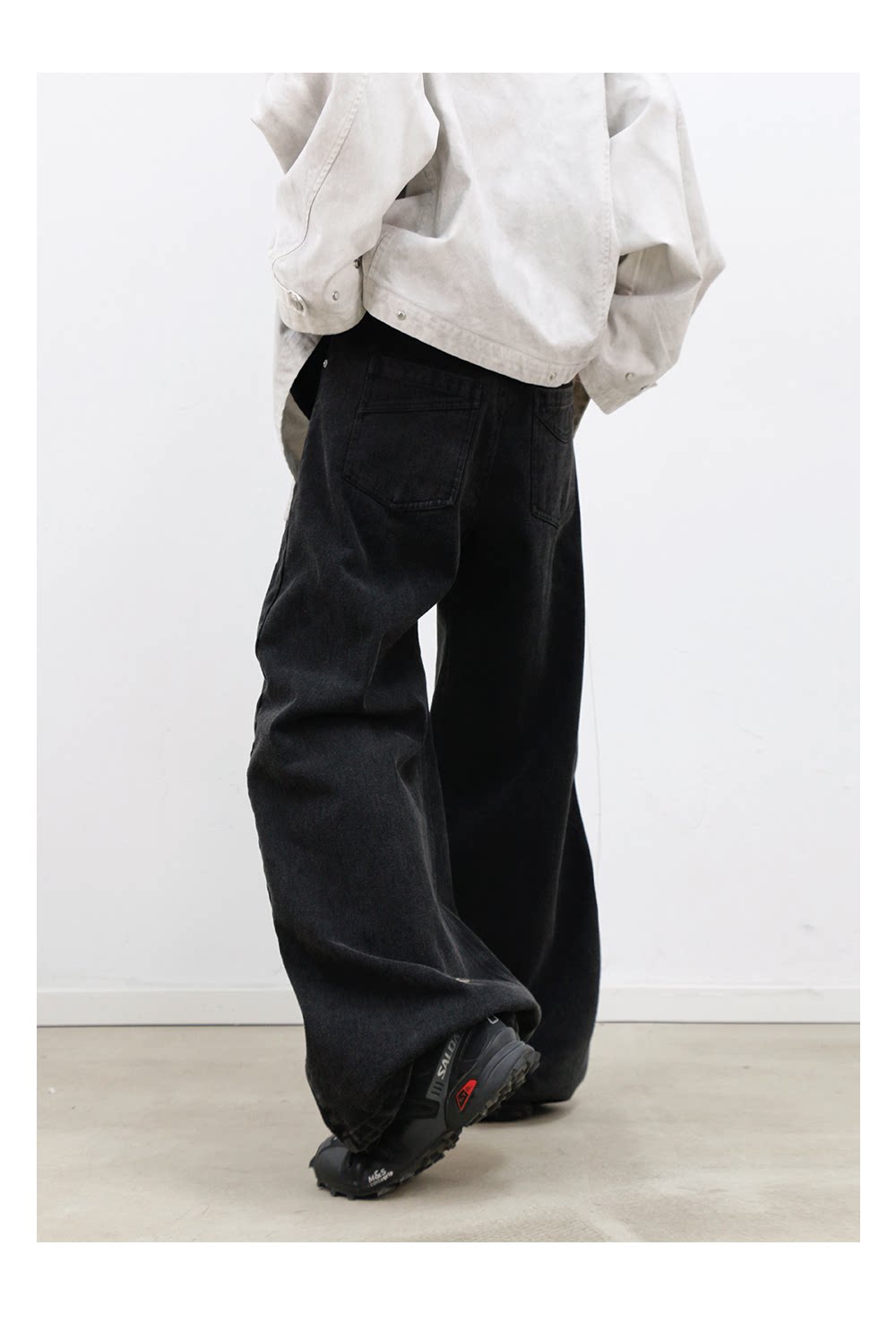Reverse-Pleated Washed Denim