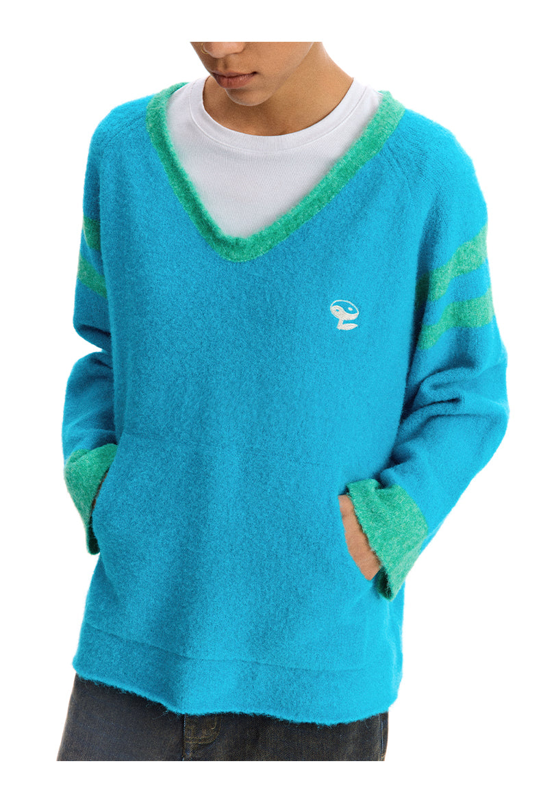 Lightweight V-neck knit