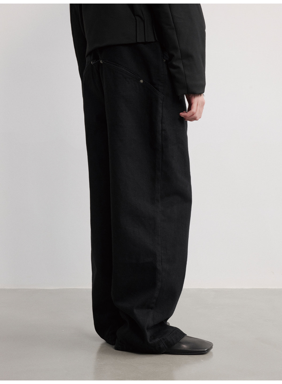 Clean Fit Casual Pants