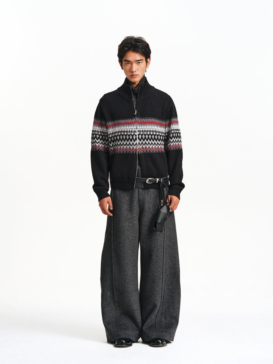 Three-dimensional cut casual pants