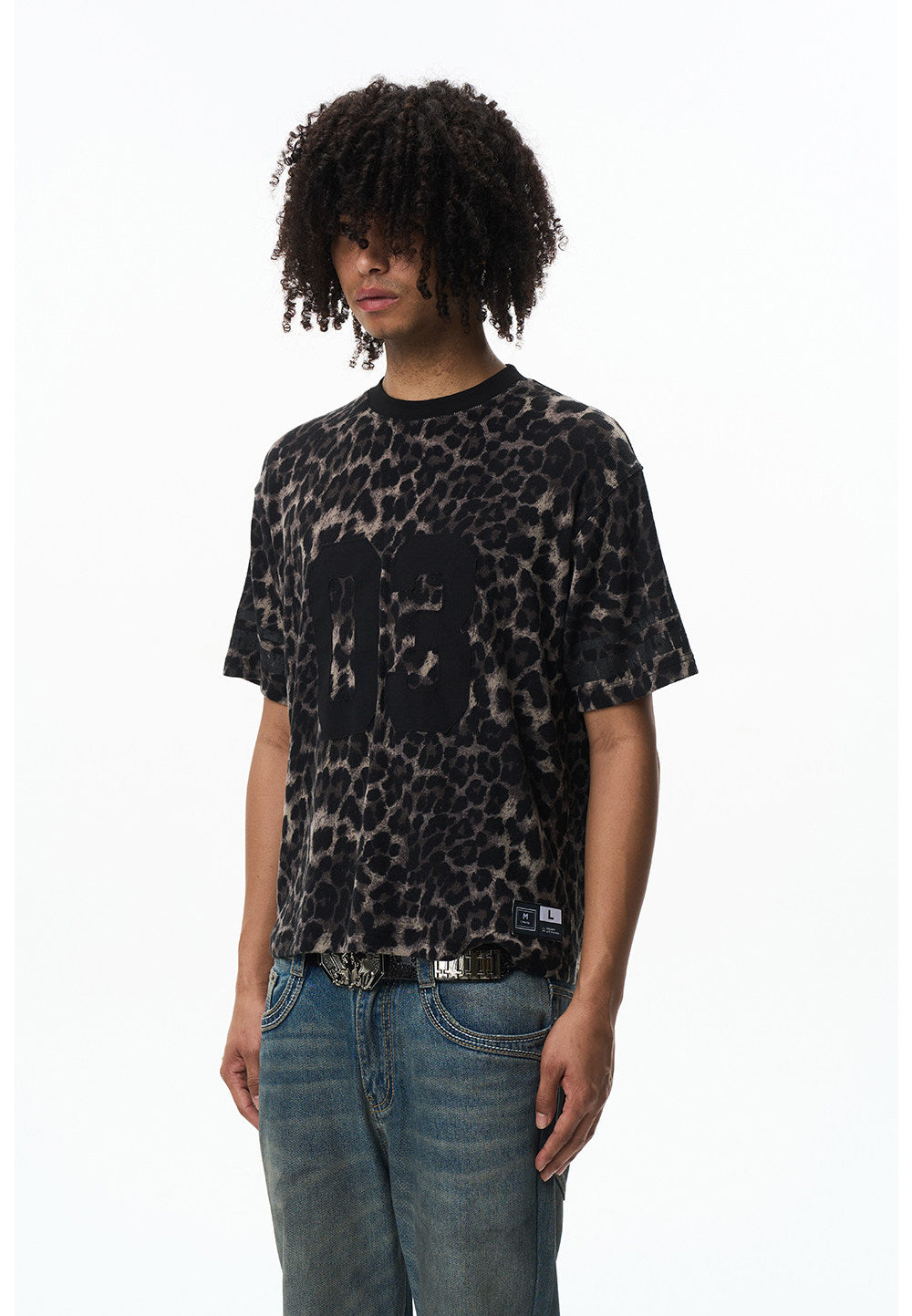 Leopard-Print Number Patch Round-Neck Half-Sleeve T-Shirt