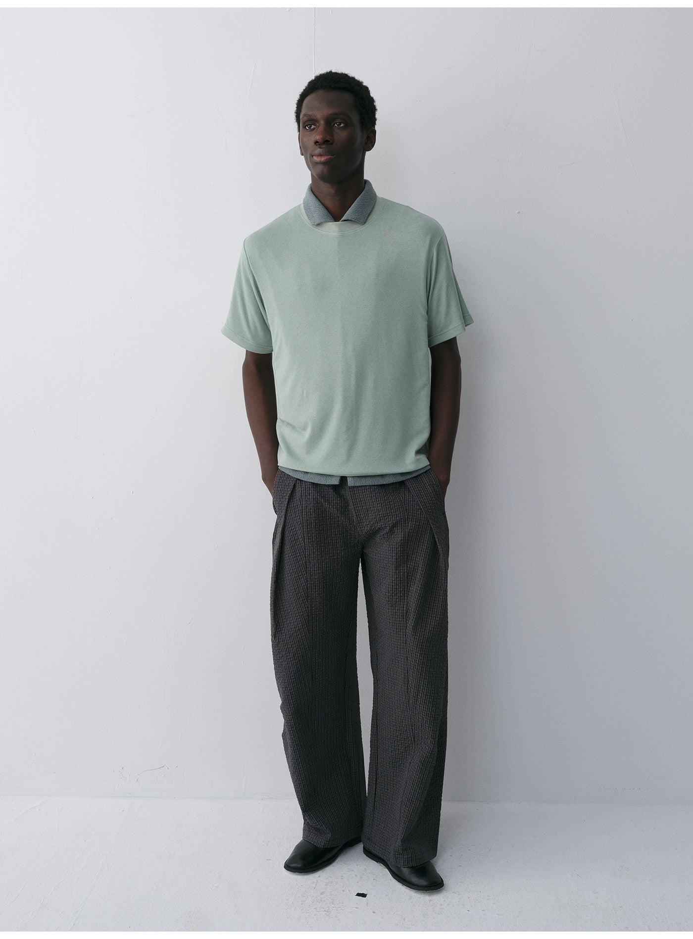 Curved Silhouette Casual Pants with Elastic Waistband