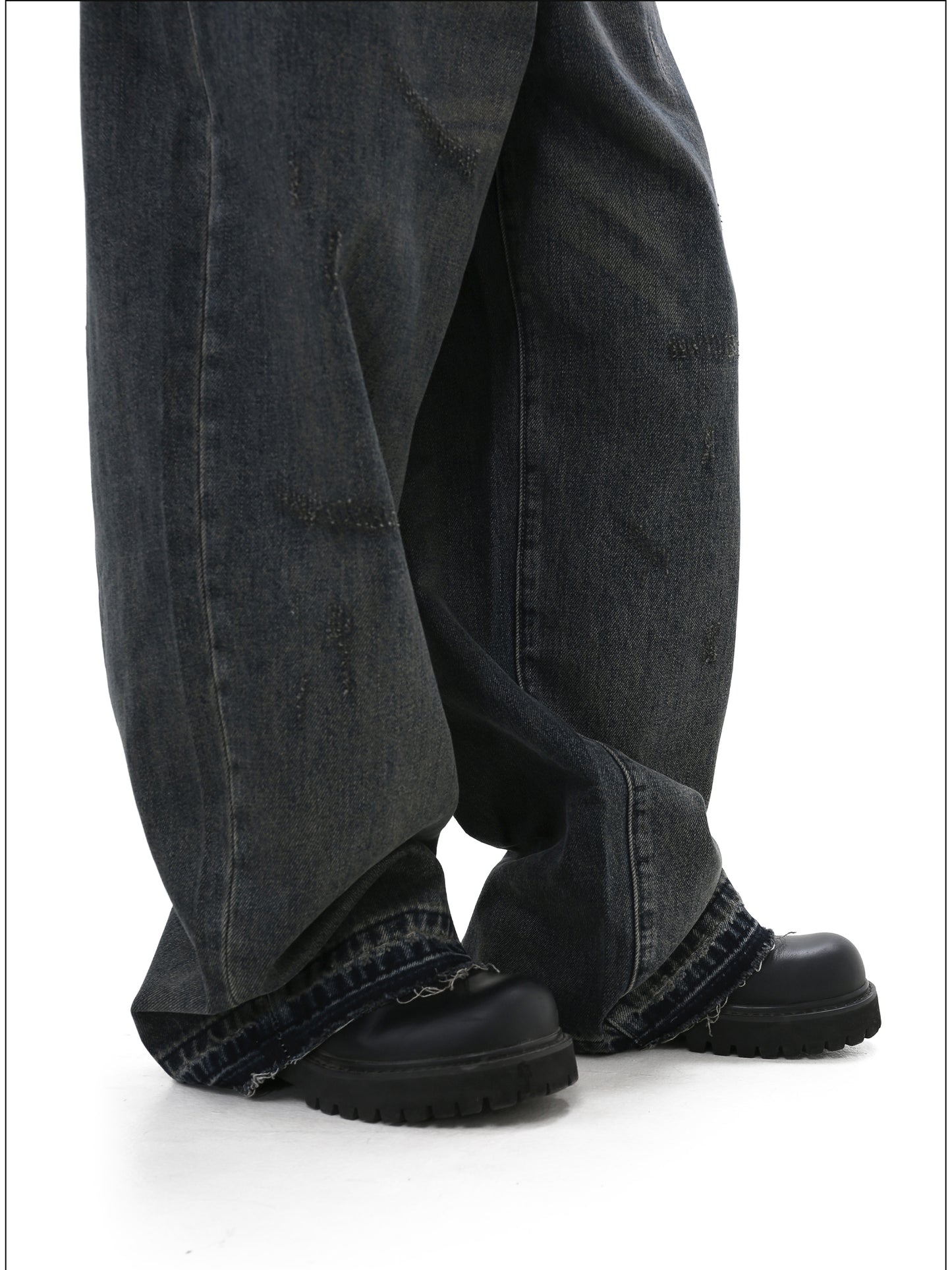 Loose-fitting wide-leg denim pants