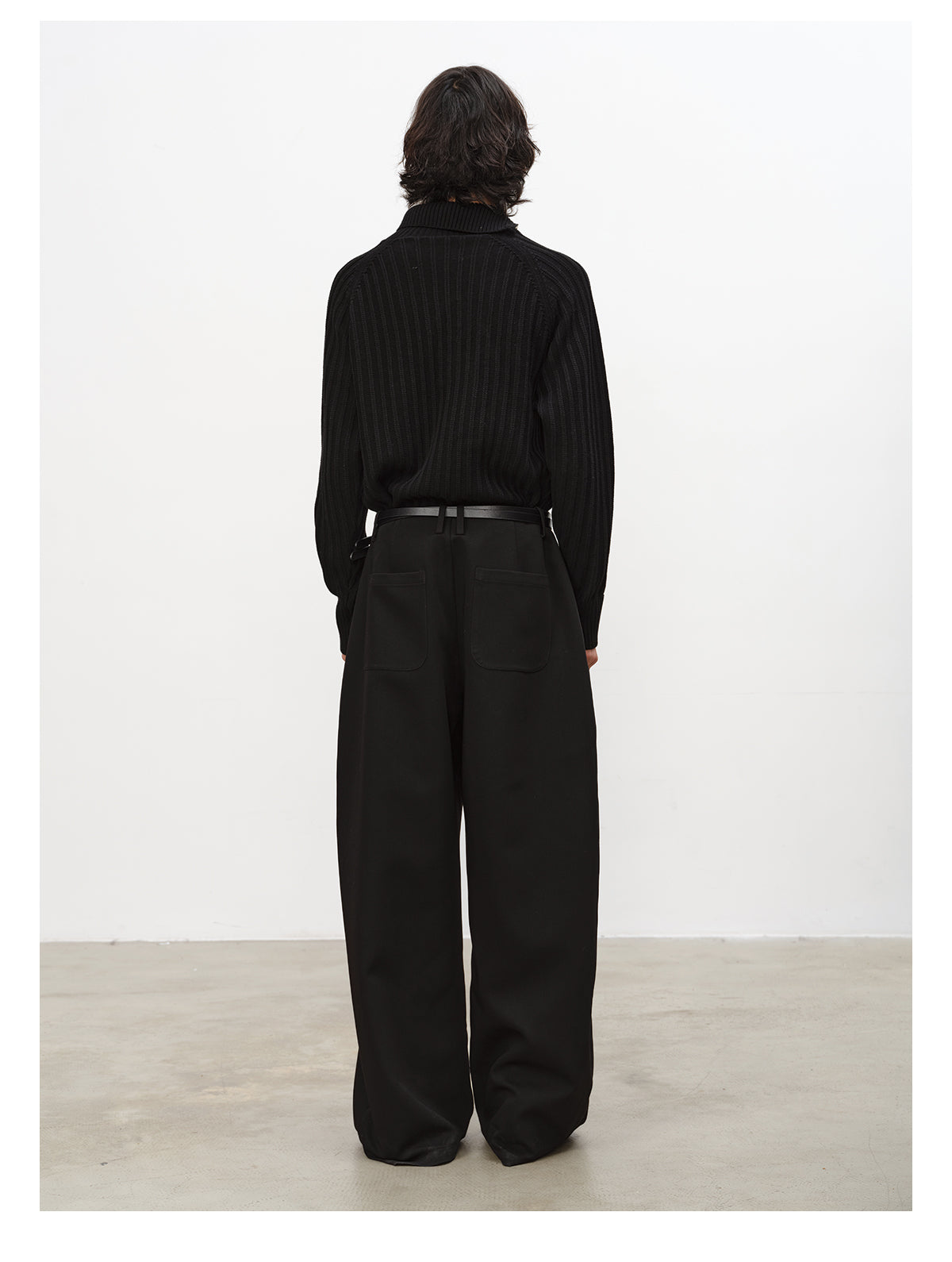 Mid-Rise Pleated Casual Pants