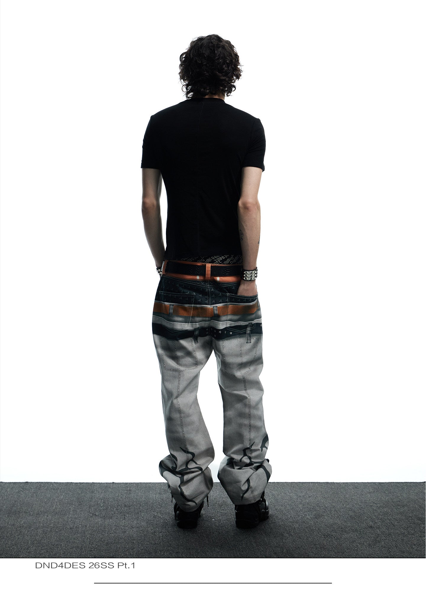 Tight-Fit Printed T-Shirt